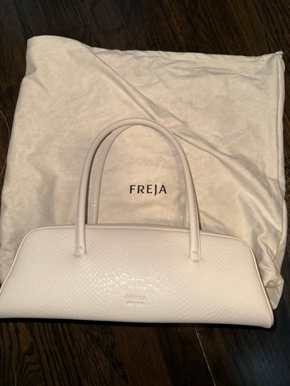 FREJA MERCER Cream CROC embossed  vegan Leather Top-Handle Bag